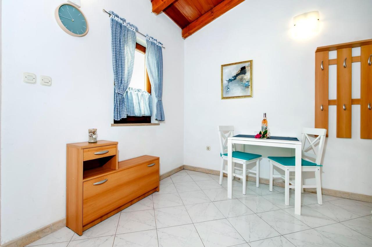 Apartman Near Beach Pelagic Sea View Rovinj Exteriér fotografie
